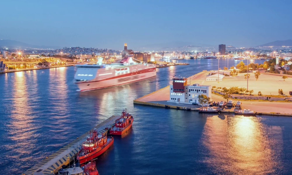 Εύσημα από τον γερμανικό τύπο για το λιμάνι του Πειραιά